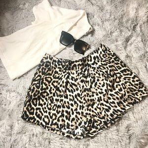 Seek the Label for LF Leopard Print Shorts (S)